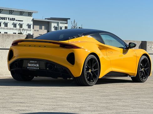 New 2025 Lotus Emira image 4