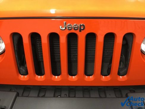 Used 2015 Jeep Wrangler Unlimited Sport w/ Quick Order Package 24S AWD/4WD image 23