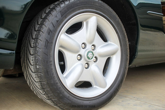 Used 1999 Jaguar XK8 Convertible RWD image 43