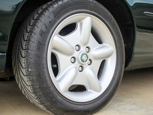 Used 1999 Jaguar XK8 Convertible RWD image 43