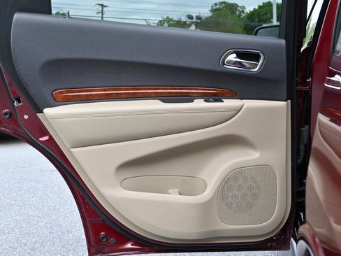 Used 2016 Dodge Durango Limited w/ Premium Group AWD/4WD image 15