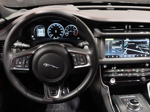 Used 2018 Jaguar XF First Edition AWD/4WD image 52