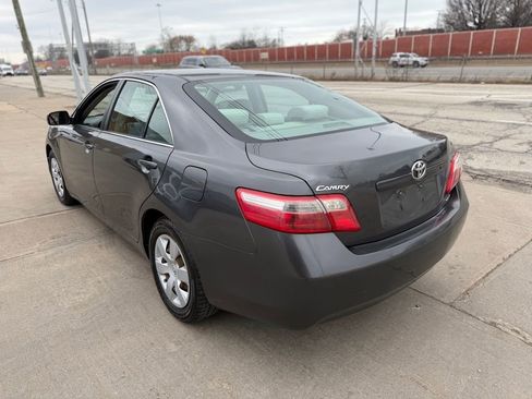 Used 2009 Toyota Camry LE image 7