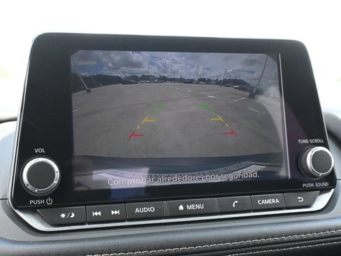 Used 2023 Nissan Rogue SV AWD/4WD image 13