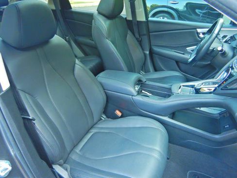 Used 2024 Acura RDX SH-AWD image 15