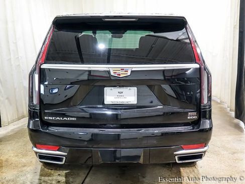 Used 2021 Cadillac Escalade Premium Luxury w/ Driver Assist Tech Package AWD/4WD image 8