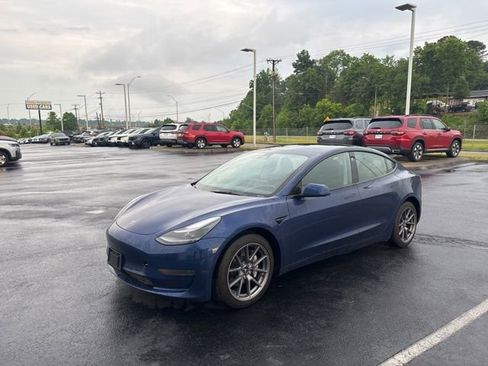 Used 2023 Tesla Model 3 Standard Range RWD image 4
