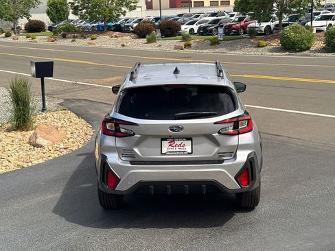 Used 2026 Subaru Crosstrek 2.5i Limited AWD/4WD image 11