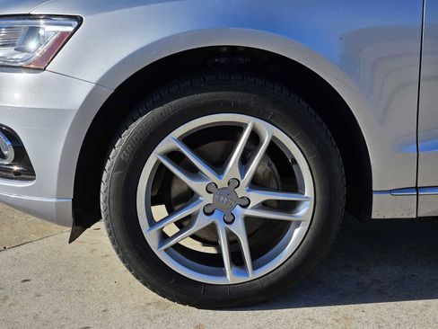 Used 2016 Audi Q5 2.0T Premium Plus w/ Technology Package image 9