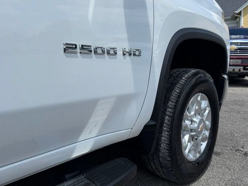 Used 2023 Chevrolet Silverado 2500 LT w/ Convenience Package AWD/4WD image 10