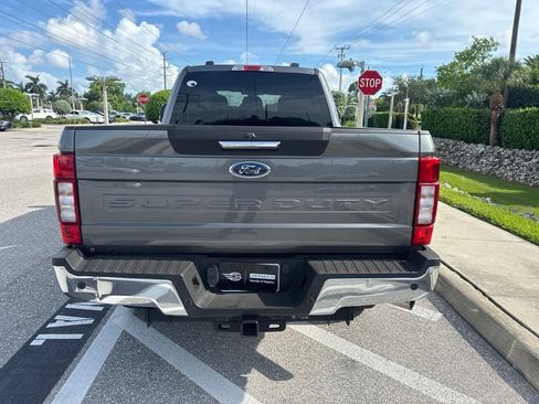 Used 2022 Ford F250 XLT w/ XLT Premium Package AWD/4WD image 4