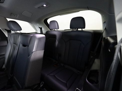 Used 2024 Audi Q7 2.0T Premium Plus image 17