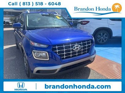 Used 2023 Hyundai Venue SEL w/ Cargo Package