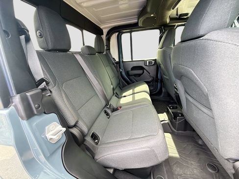 Used 2026 Jeep Gladiator Sport AWD/4WD image 32