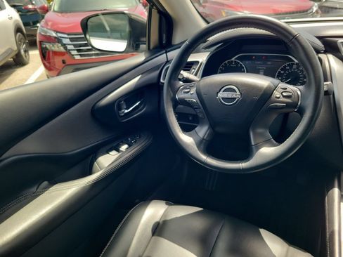 Used 2023 Nissan Murano SV FWD image 15