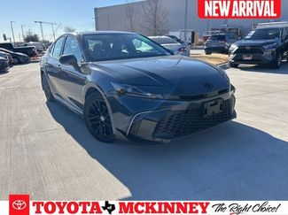 Used 2025 Toyota Camry SE video 1