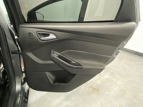 Used 2017 Ford Focus ST w/ Equipment Group 401A image 46