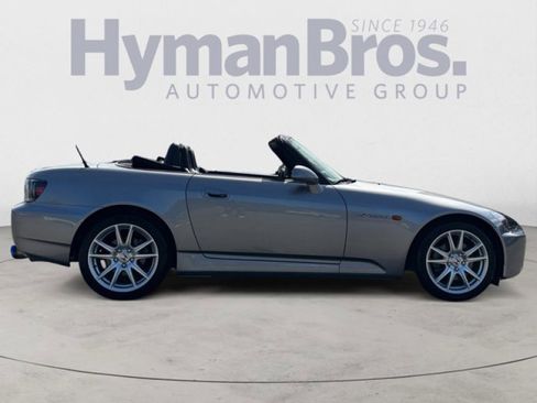 Used 2004 Honda S2000 image 2