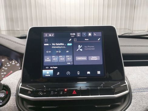 Used 2025 Jeep Compass Latitude image 21