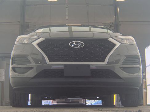 Used 2020 Hyundai Tucson SE w/ Cargo Package AWD/4WD image 4