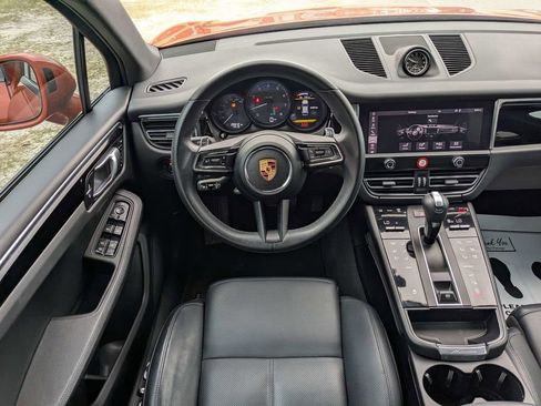 Used 2023 Porsche Macan AWD/4WD image 16