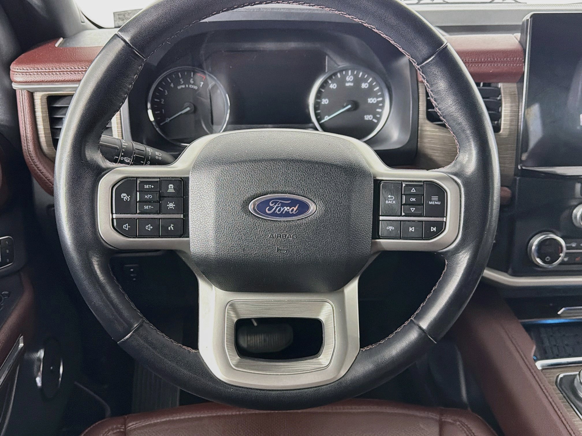 Used 2024 Ford Expedition Limited RWD image 18