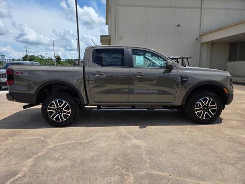 New 2026 Ford Ranger Lariat w/ FX4 Off-Road Package AWD/4WD image 4