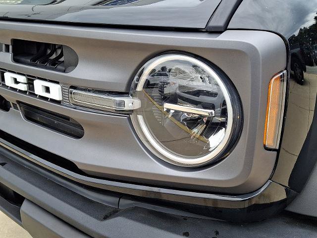 Certified 2023 Ford Bronco Big Bend w/ Sasquatch Package AWD/4WD image 9