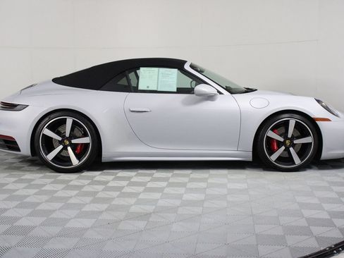 Certified 2023 Porsche 911 Carrera 4S AWD/4WD image 8
