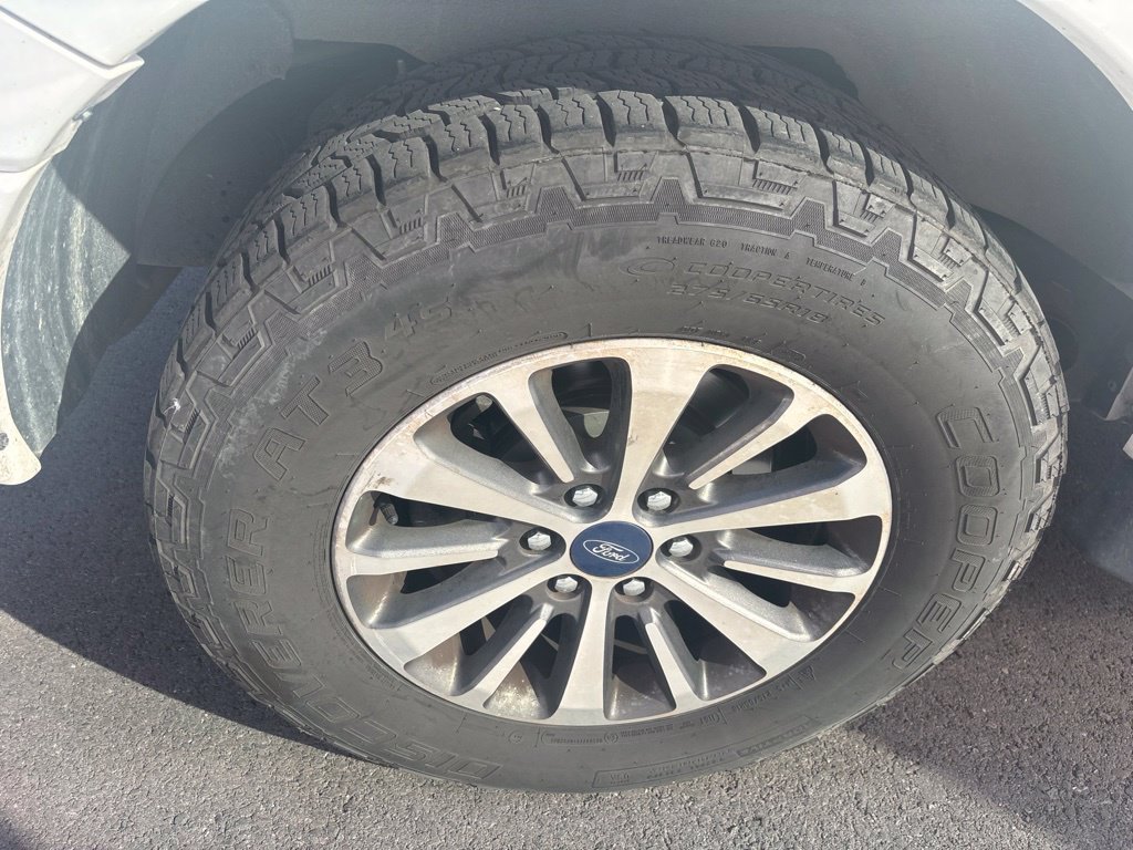 Used 2016 Ford Expedition EL XLT AWD/4WD image 10