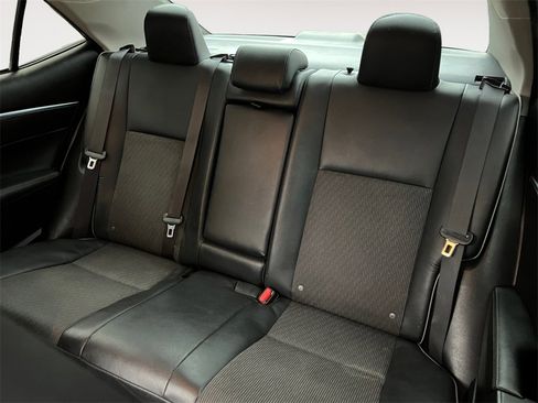 Used 2016 Toyota Corolla S image 13