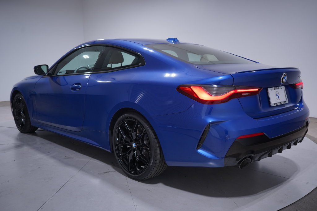 Used 2026 BMW 430i Coupe w/ M Sport Package RWD image 3