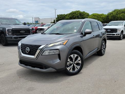 Used 2021 Nissan Rogue SV w/ Premium Package FWD image 33
