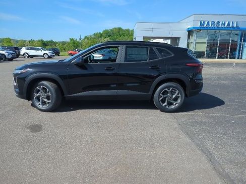 New 2026 Chevrolet Trax LT w/ LT Convenience Package FWD image 28