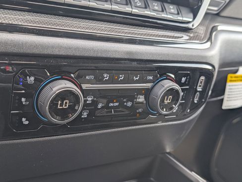 New 2026 Chevrolet Silverado 1500 ZR2 AWD/4WD image 17