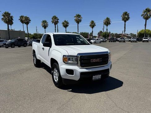 Used 2018 GMC Canyon W/T w/ Convenience Package RWD image 3