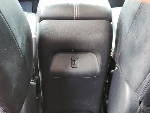 Used 2020 Nissan Sentra SR w/ Premium Package FWD image 32