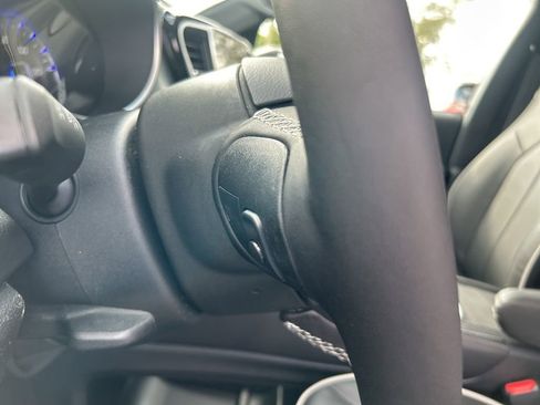 New 2026 Chrysler Pacifica Limited w/ S Appearance Package image 40