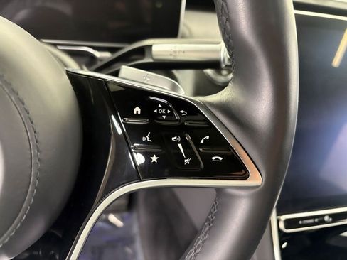 Used 2022 Mercedes-Benz S 580 S 580 w/ AMG Line Package image 13