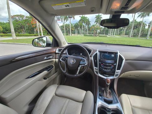 Used 2013 Cadillac SRX Luxury FWD image 18