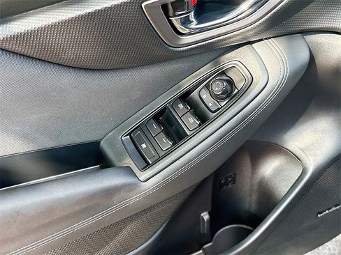 Used 2024 Subaru Forester Premium image 17