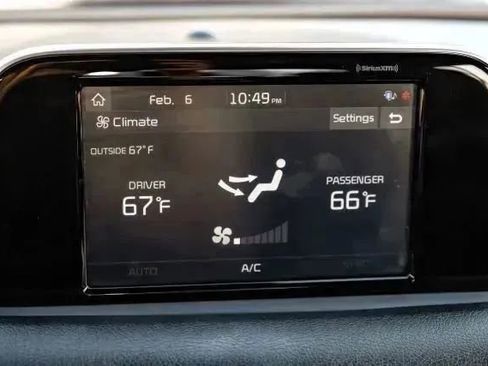 Used 2021 Kia Stinger GT-Line RWD image 35