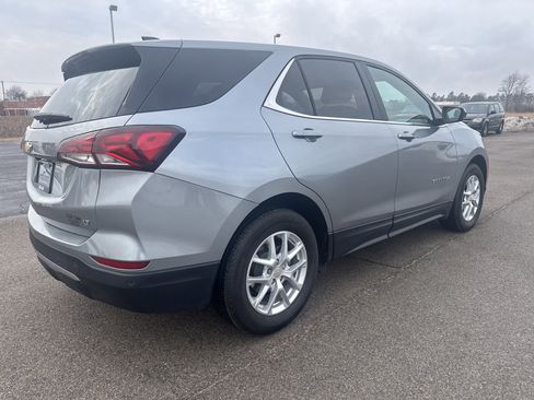 Used 2024 Chevrolet Equinox LT image 5