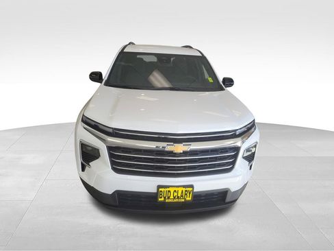 New 2026 Chevrolet Traverse LT w/ LPO, Floor Liner Package FWD image 9