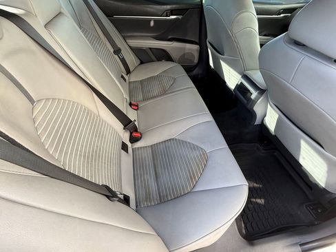Certified 2022 Toyota Camry SE image 31