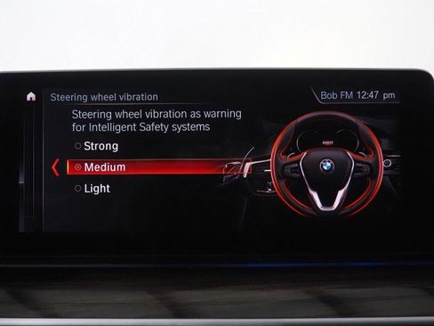 Used 2019 BMW 540i image 37