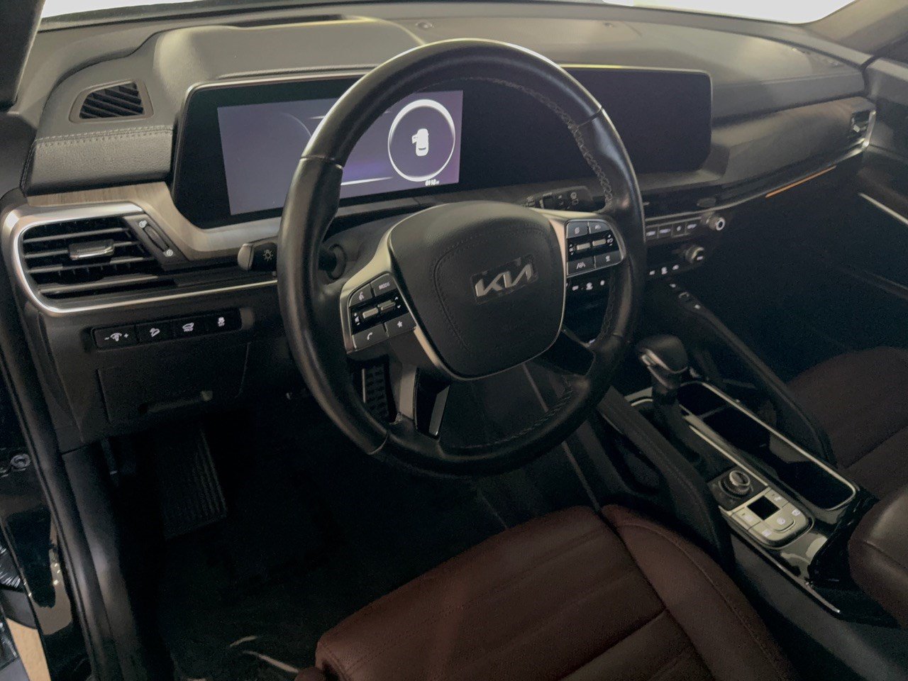 Used 2025 Kia Telluride SX Prestige AWD/4WD image 4