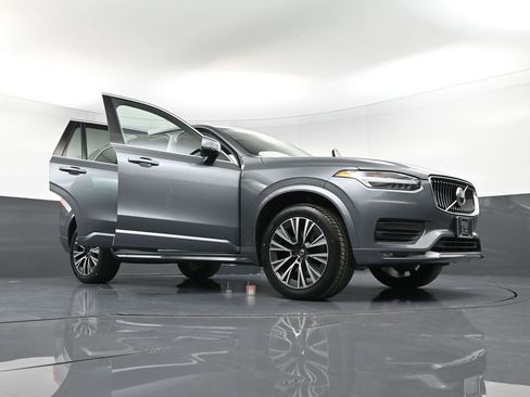 Used 2020 Volvo XC90 T5 Momentum image 42
