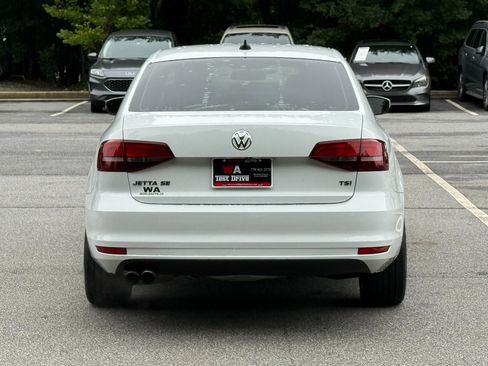 Used 2018 Volkswagen Jetta SE image 5