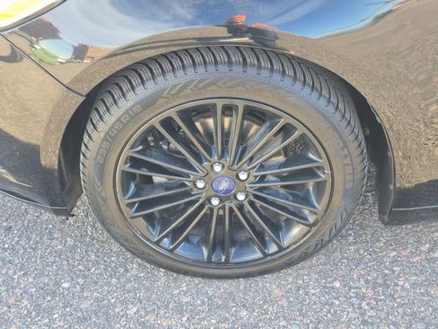 Used 2016 Ford Fusion SE w/ Equipment Group 202A image 18